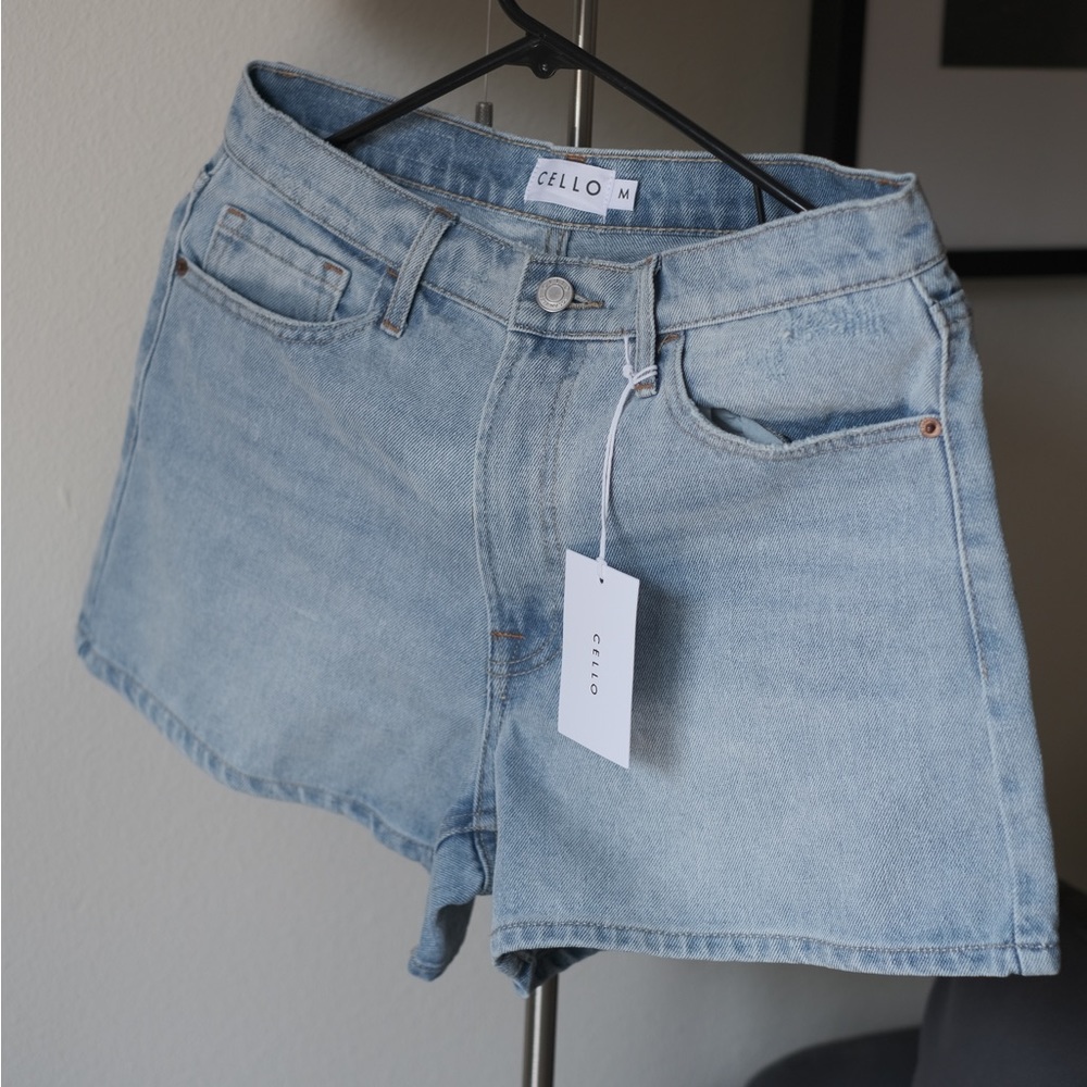 CELLO SHORTS SIZE M